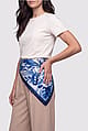 Lenço Feminino Nossa Senhora das Graças Azul com Estampa Floral e Beija-Flores
